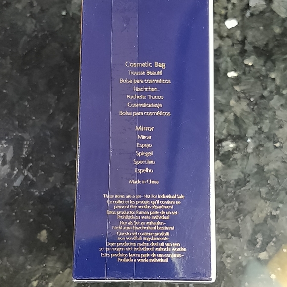 Estee Lauder Exclusive 3 pure color love lipsticks - Picture 4 of 6